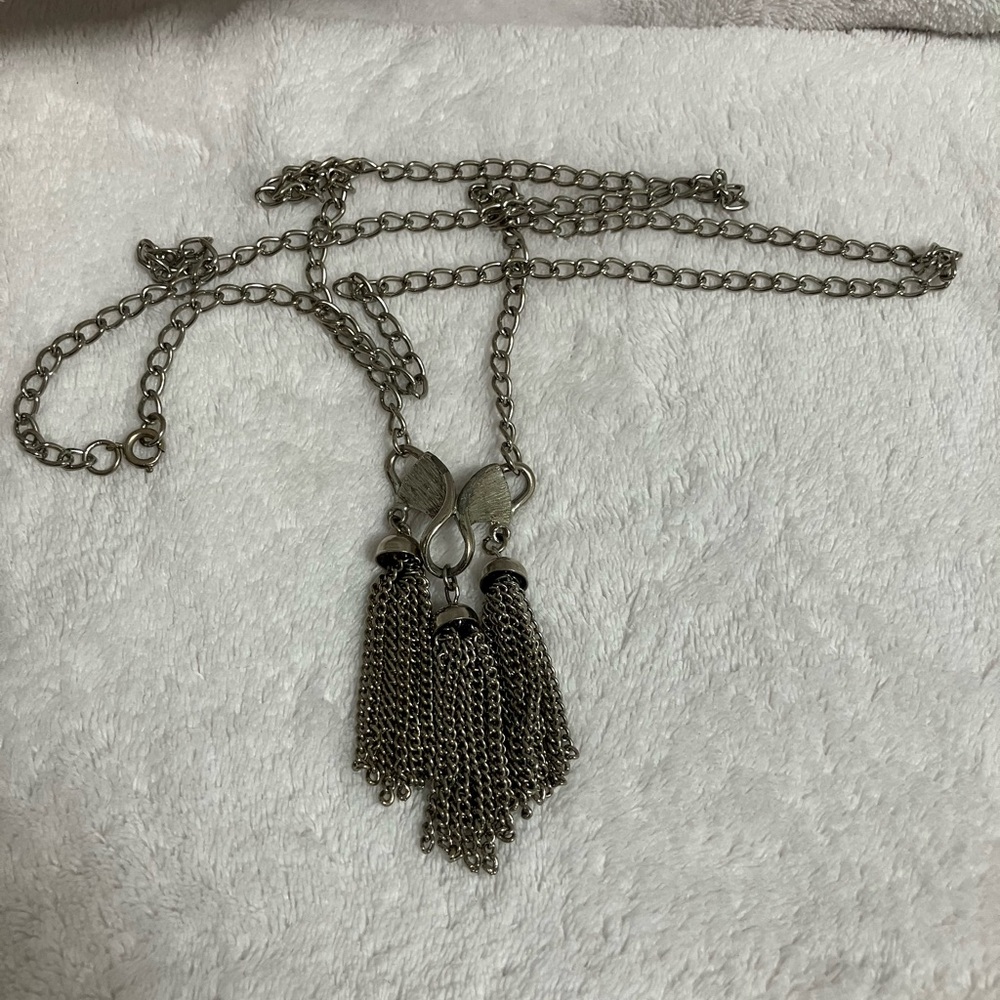 Vintage Silver-Tone Tassel Pendant long Necklace - Women Jewelry